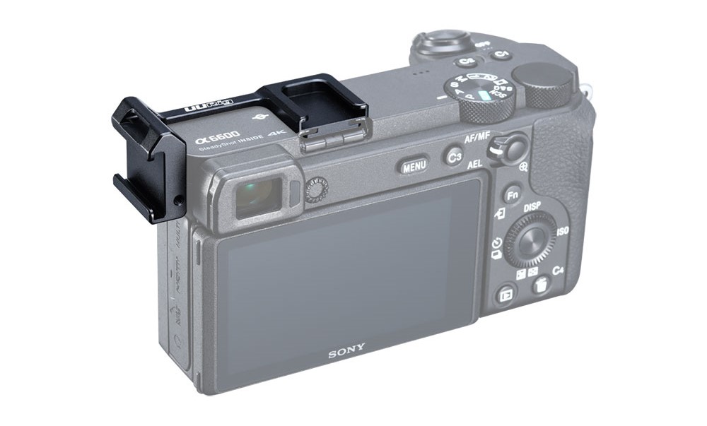 Přídavné dvojité boční sáňky blesku pro Sony A6600 3